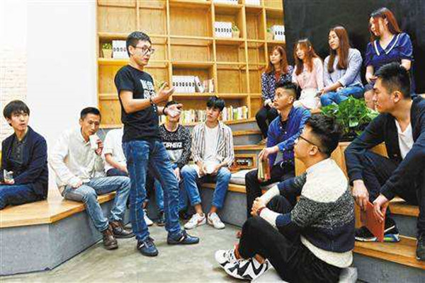 大学生创业宫茶,一年开10家店!(图1) 留饮宫茶
